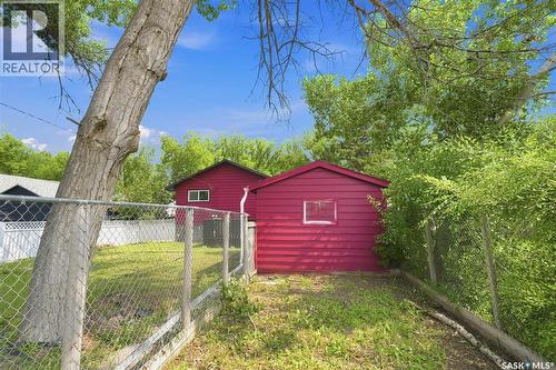 1709 2Nd Avenue N, Saskatoon, SK - Outdoor