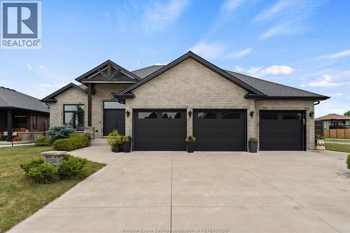 227 MEADOWVIEW AVENUE  Amherstburg, ON N9V 2Y9