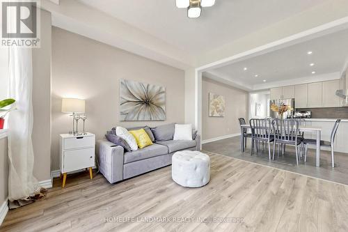 4798 16Th Avenue, Markham, ON - Indoor Photo Showing Living Room