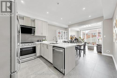 4798 16Th Avenue, Markham, ON - Indoor Photo Showing Kitchen With Upgraded Kitchen