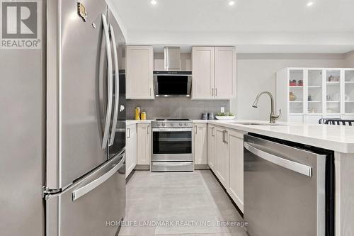 4798 16Th Avenue, Markham, ON - Indoor Photo Showing Kitchen With Upgraded Kitchen