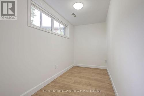 3456 Riverspray Crescent, Mississauga, ON - Indoor Photo Showing Other Room