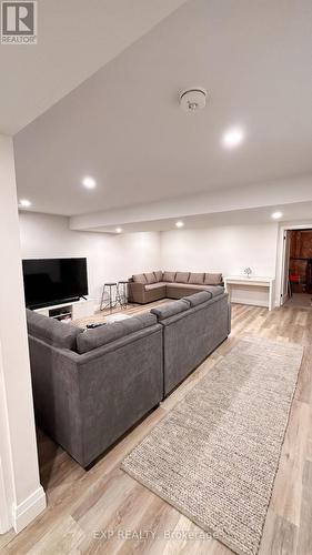 6 Evylean Court, St. Thomas, ON - Indoor
