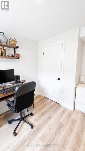 6 Evylean Court, St. Thomas, ON - Indoor Photo Showing Office