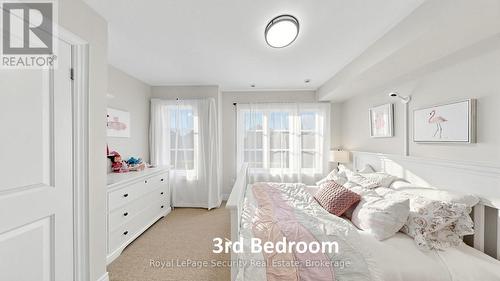 1830 Burnhamthorpe Road E, Mississauga, ON - Indoor Photo Showing Bedroom