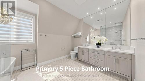 1830 Burnhamthorpe Road E, Mississauga, ON - Indoor Photo Showing Bathroom