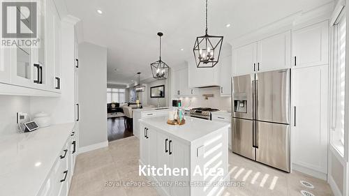 1830 Burnhamthorpe Road E, Mississauga, ON - Indoor Photo Showing Kitchen