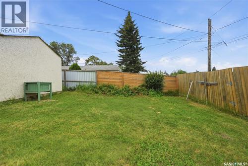145 Ellison Crescent, Regina, SK - Outdoor
