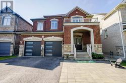 1177 STUFFLES CRESCENT  Newmarket, ON L3X 0E3