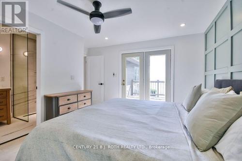 58 Methodist Island, Tay, ON - Indoor Photo Showing Bedroom