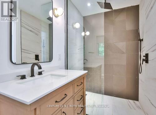58 Methodist Island, Tay, ON - Indoor Photo Showing Bathroom