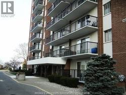8591 RIVERSIDE DRIVE East Unit# 306 Windsor, ON N8S 1G3