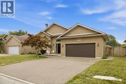 9553 MANITOU Windsor, ON N8P 1H8