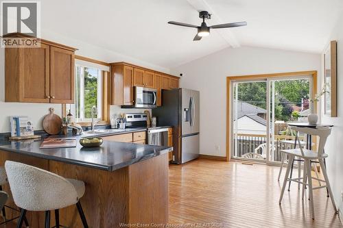 9553 Manitou, Windsor, ON - Indoor Photo Showing Kitchen