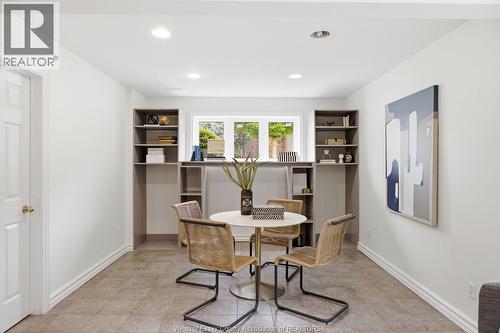 9553 Manitou, Windsor, ON - Indoor Photo Showing Dining Room