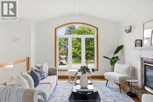 9553 Manitou, Windsor, ON - Indoor Photo Showing Living Room With Fireplace