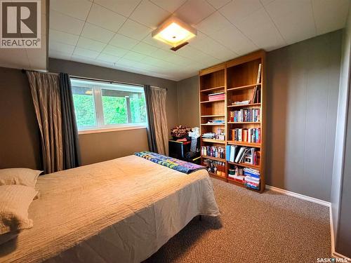 9 1St Avenue, Battleford, SK - Indoor Photo Showing Bedroom
