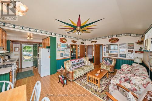 5 Mohawk Point Road, Haldimand, ON - Indoor