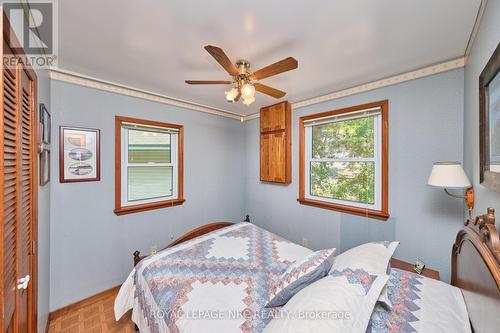 5 Mohawk Point Road, Haldimand, ON - Indoor Photo Showing Bedroom