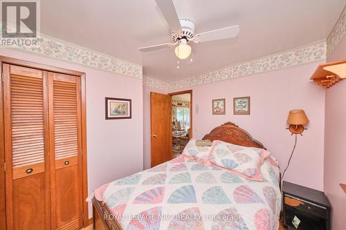 5 Mohawk Point Road, Haldimand, ON - Indoor Photo Showing Bedroom