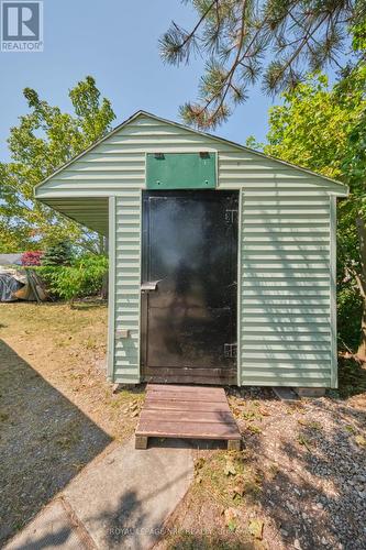 5 Mohawk Point Road, Haldimand, ON - Outdoor