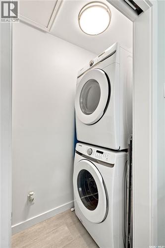 1054 Brighton Gate, Saskatoon, SK - Indoor Photo Showing Laundry Room
