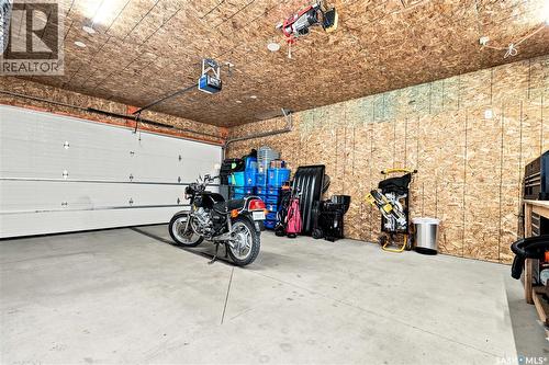1054 Brighton Gate, Saskatoon, SK - Indoor Photo Showing Garage