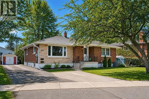 557 LAKE STREET  St. Catharines, ON L2N 4J1