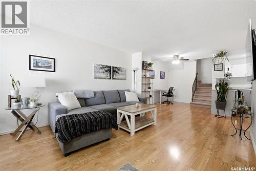82 Cedar Meadow Drive, Regina, SK - Indoor Photo Showing Living Room