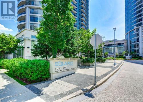 1712 - 125 VILLAGE GREEN SQUARE  Toronto, ON M1S 0G3