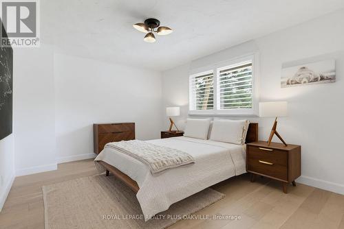 336 Tuck Drive, Burlington, ON - Indoor Photo Showing Bedroom