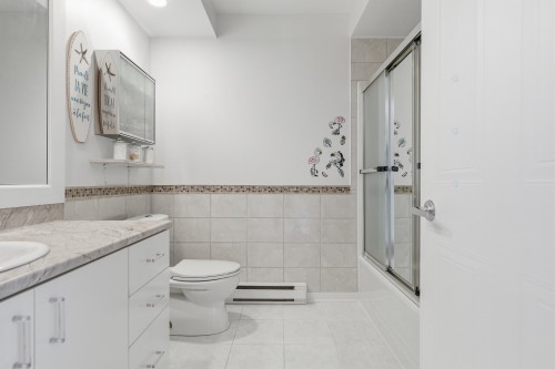 Salle de bains - 437 Rue Marchand, Mascouche, QC - Indoor Photo Showing Bathroom