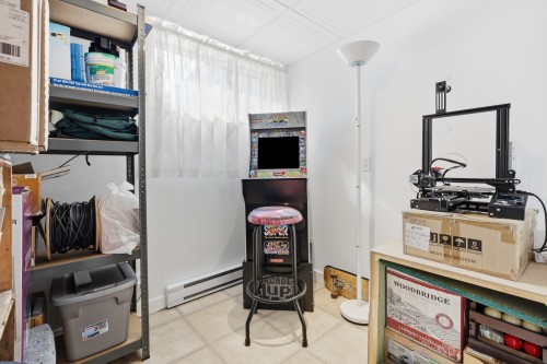 Salle de jeux - 437 Rue Marchand, Mascouche, QC - Indoor