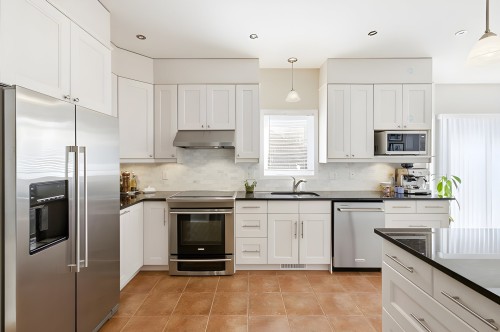 Kitchen - 16 Rue Du Frimas, Gatineau (Hull), QC - Indoor Photo Showing Kitchen With Upgraded Kitchen