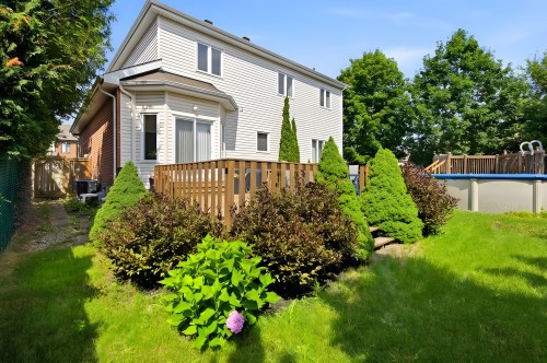 Back of Structure - 16 Rue Du Frimas, Gatineau (Hull), QC - Outdoor
