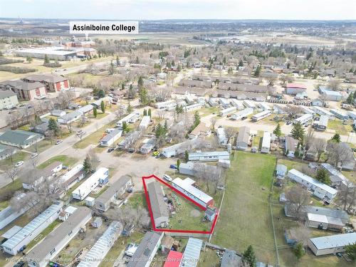 Assiniboine College and Kirkcaldy School catchment - 208 Madison Bay, Brandon, MB - Outdoor With View