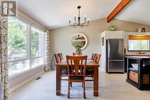 156 Acton Road, Uxbridge, ON - Indoor Photo Showing Dining Room