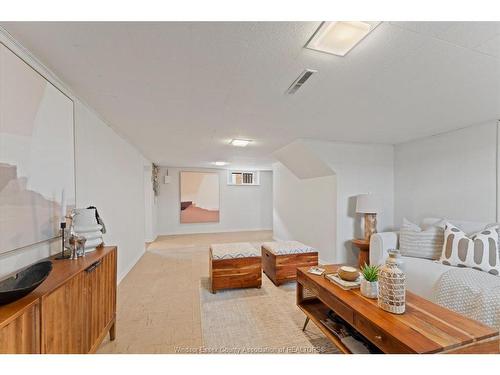 920 Louis, Windsor, ON - Indoor