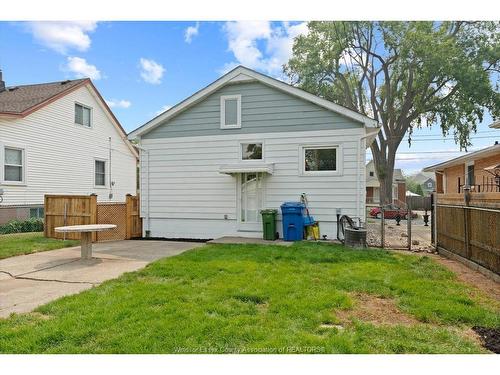 920 Louis, Windsor, ON - Outdoor With Exterior