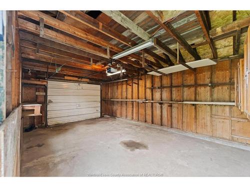 920 Louis, Windsor, ON - Indoor Photo Showing Garage