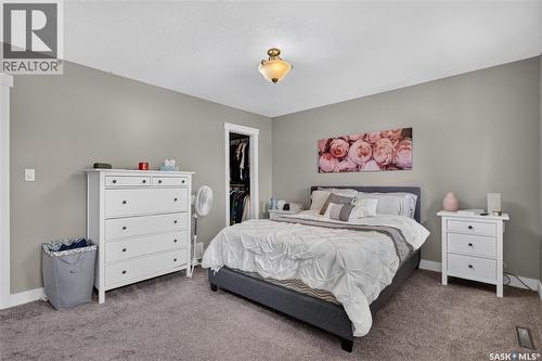 477 22Nd Street E, Prince Albert, SK - Indoor Photo Showing Bedroom