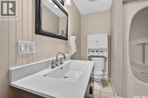 477 22Nd Street E, Prince Albert, SK - Indoor Photo Showing Bathroom