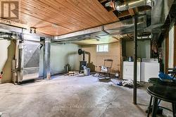 Basement 1 of 3 rooms - 