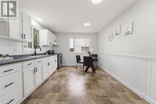 61 Balfour Crescent, Kitchener, ON - Indoor Photo Showing Kitchen