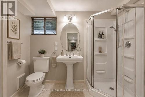 2529 Claymore Crescent, Mississauga, ON - Indoor Photo Showing Bathroom