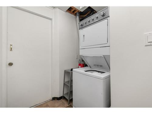 360 Wallace Street|Hope, Hope, BC - Indoor Photo Showing Laundry Room