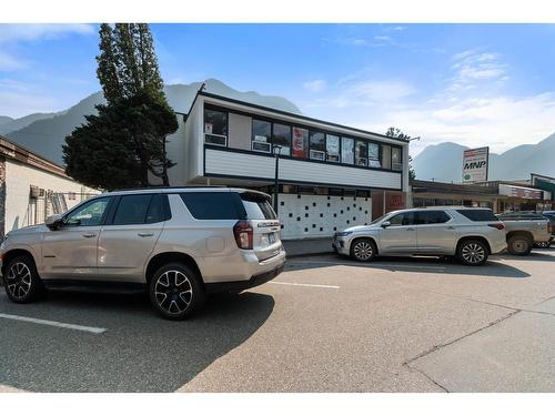 360 Wallace Street|Hope, Hope, BC - 