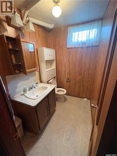 312 Bismark Avenue, Langenburg, SK - Indoor Photo Showing Bathroom
