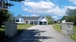 521 OLD YORK ROAD  Burlington, ON L7P 4Y6