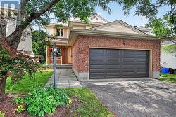 76 SADDLEHORN CRESCENT  Ottawa, ON K2M 2B1